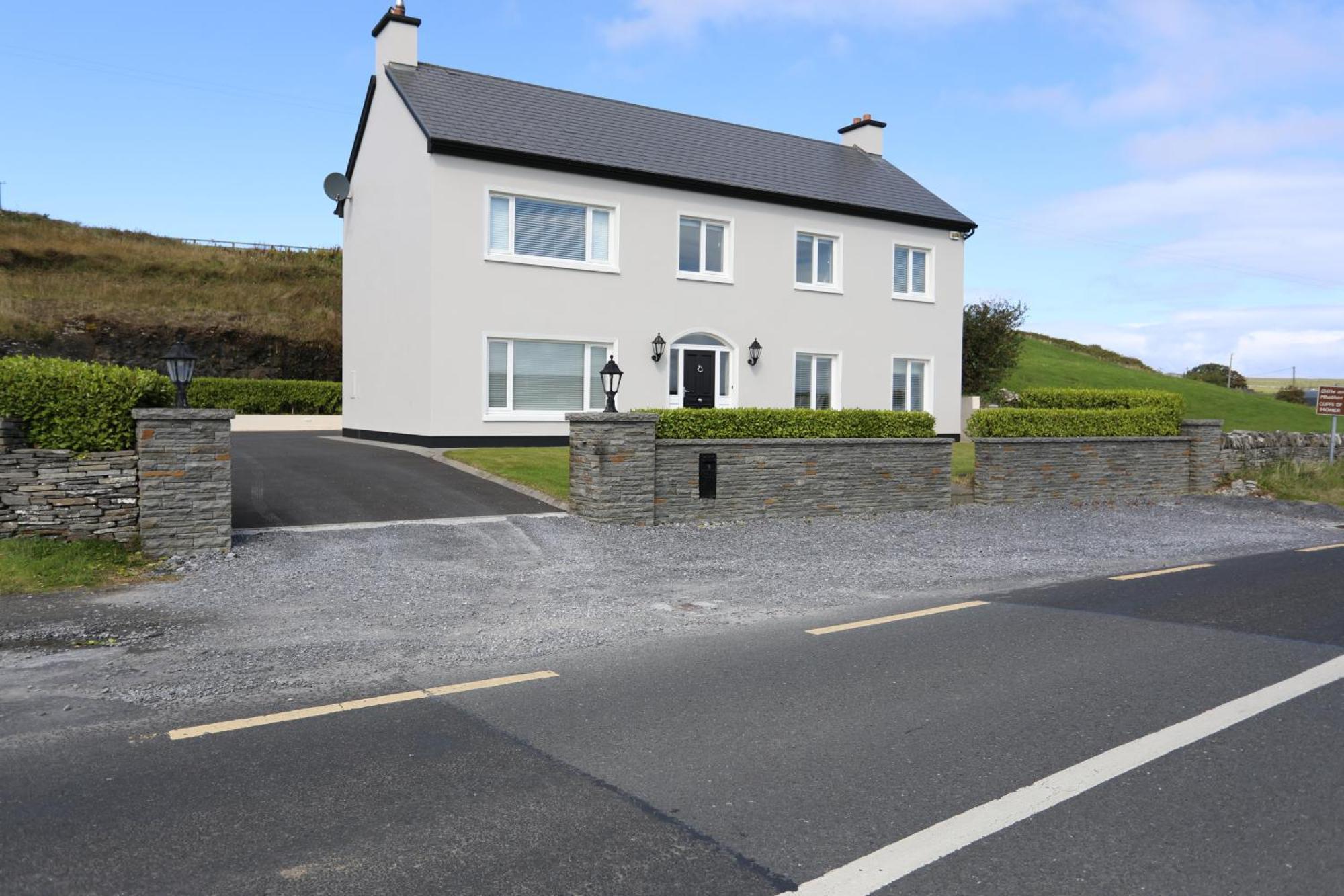 Next Stop Cliffs Of Moher Liscannor Buitenkant foto
