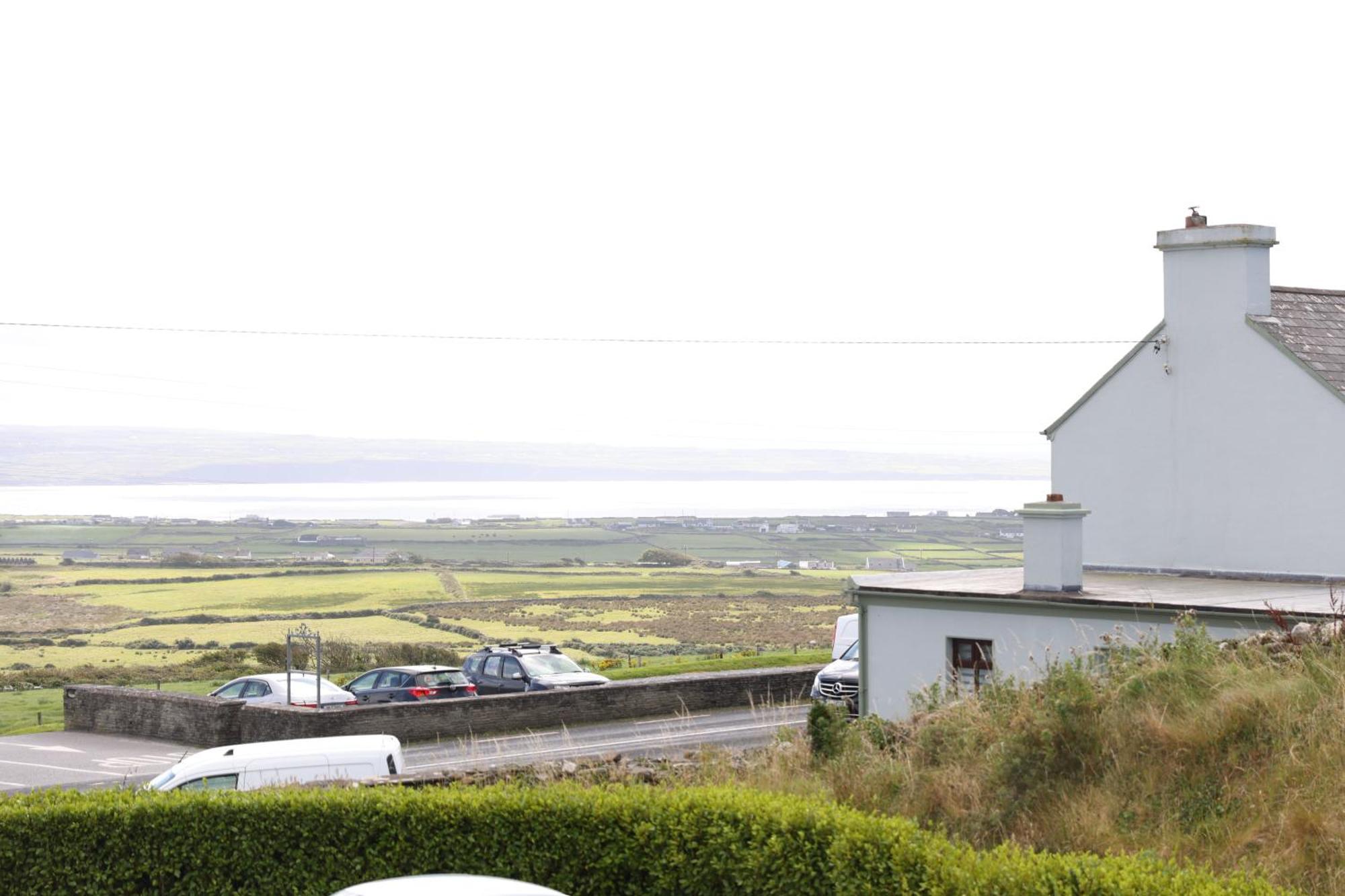 Next Stop Cliffs Of Moher Liscannor Buitenkant foto